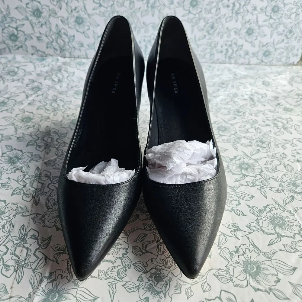 NIB Via Spiga Gya Pointed Toe Black Leather Pump | 8 - Picture 3 of 7